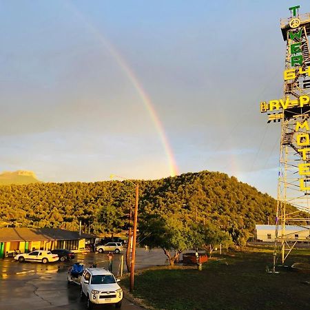 טרינידד Tower 64 Motel & Rv מראה חיצוני תמונה